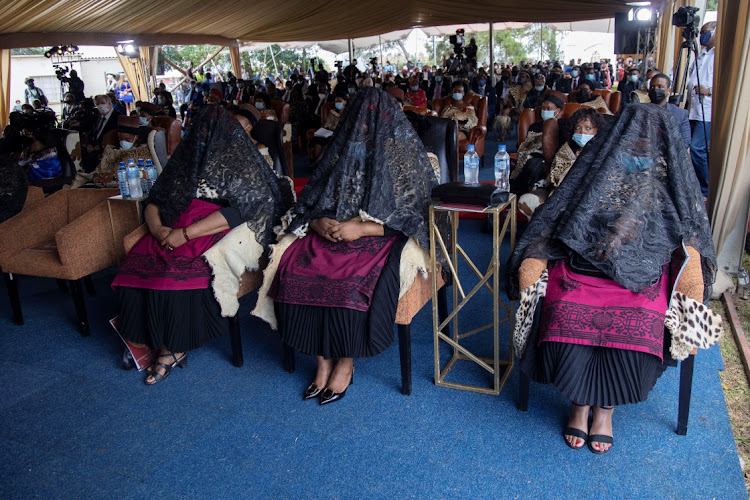 King Goodwill Zwelithini's wives mourn during his memorial service at the KwaKhethomthandayo Royal Palace in Nongoma, KZN, on March 18 2021.