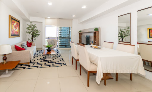 Apartment / penthouse purchase in Asunción (Paraguay) - Modern furnished living and dining room