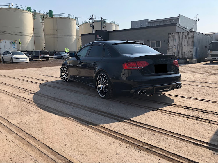 A4 セダンの新規再開に関するカスタム事例の投稿画像4枚目