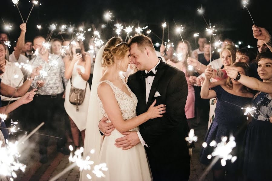 Fotógrafo de casamento Agathe Podlasińska (agatawalczakfoto). Foto de 3 de março 2020