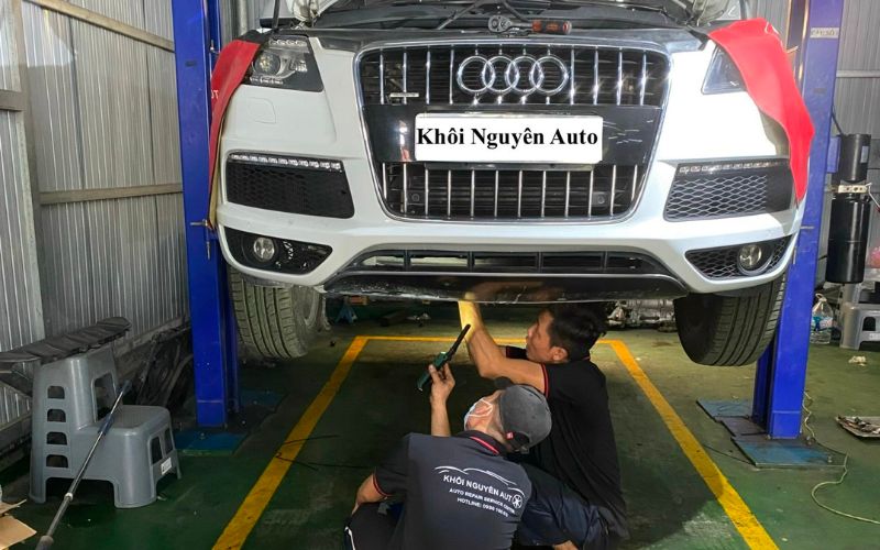 Kiểm tra các bộ phận và bảo dưỡng xe Audi