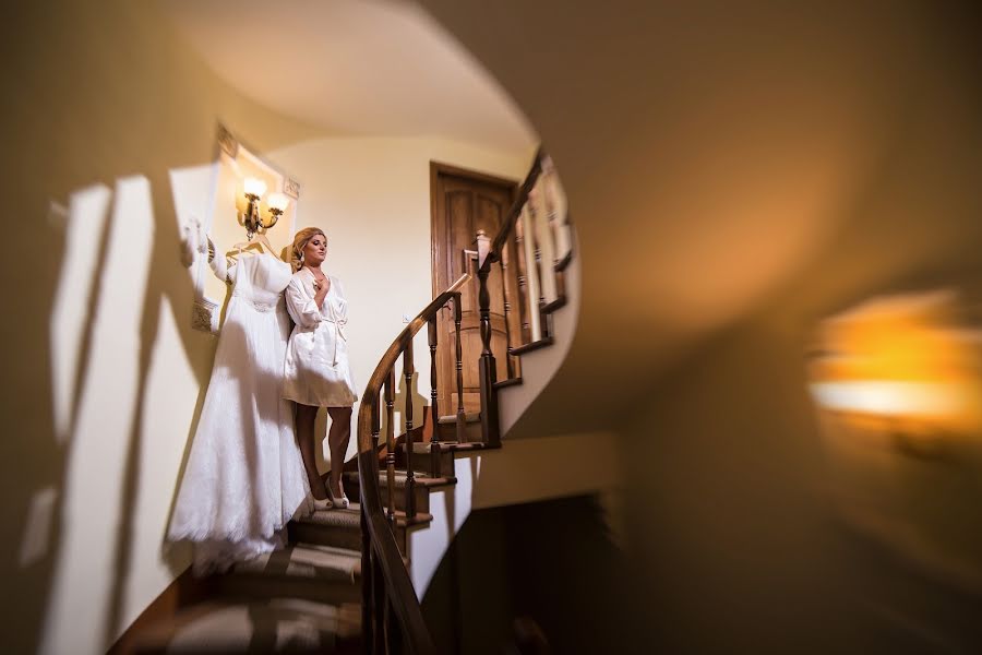 Fotógrafo de casamento Sergey Chernykh (chernyh). Foto de 16 de agosto 2016