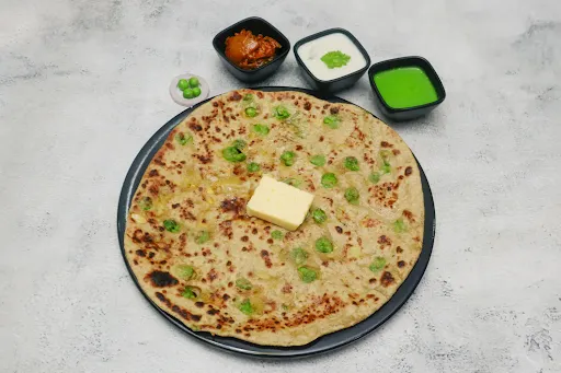 Matar Pyaaz Paratha