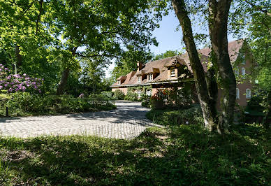 Villa avec piscine et jardin 14