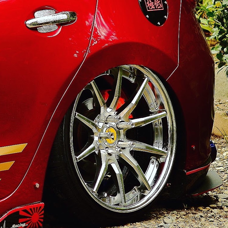 ランペッドエーレさんが投稿した#アクセラスポーツ・車高調整・投稿の秋に関するカスタム事例の投稿画像1枚目