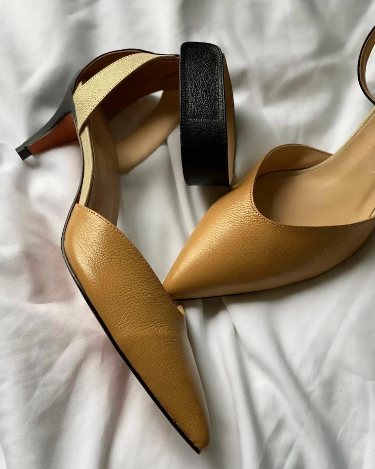 Sandalias de tacón de aguja medianas para mujer, con bloques de color, talla grande y huecas, ideales para lucir un look elegante.