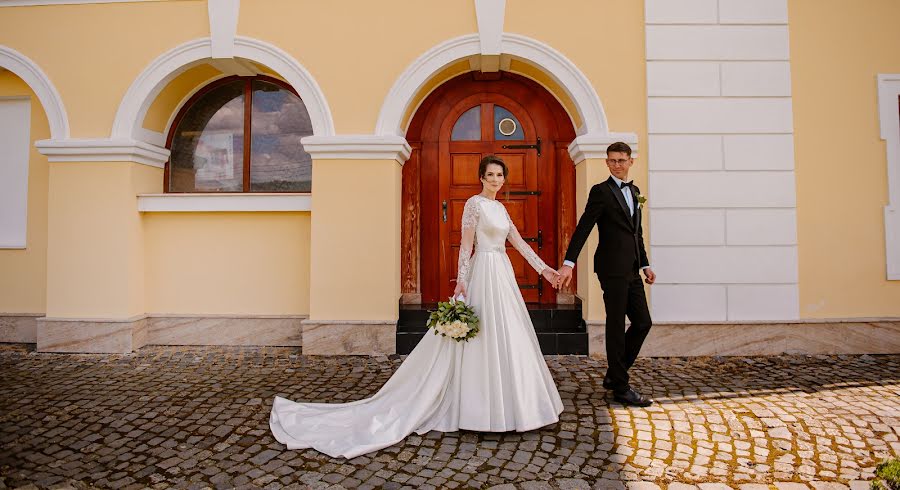 Fotógrafo de casamento Kovacs Levente (klpictures). Foto de 18 de novembro 2023