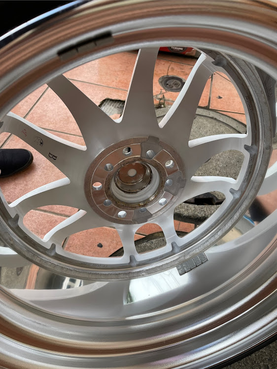 プレリュードのプレリュード・bb6・プレリュードBB6・cr2p・車高調整に関するカスタム事例の投稿画像3枚目