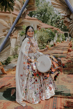 Fotógrafo de casamento VIJU KHATRI (papaji). Foto de 16 de setembro 2023