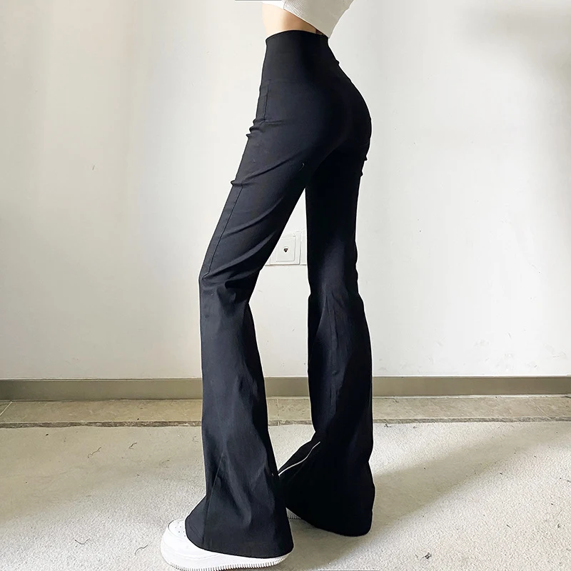 Designerskie Czarne Spodnie Bootcut z Zamkiem błyskawicznym i Wywinięciem w V, Wyszczuplająca Talia, Szlufki, Casual