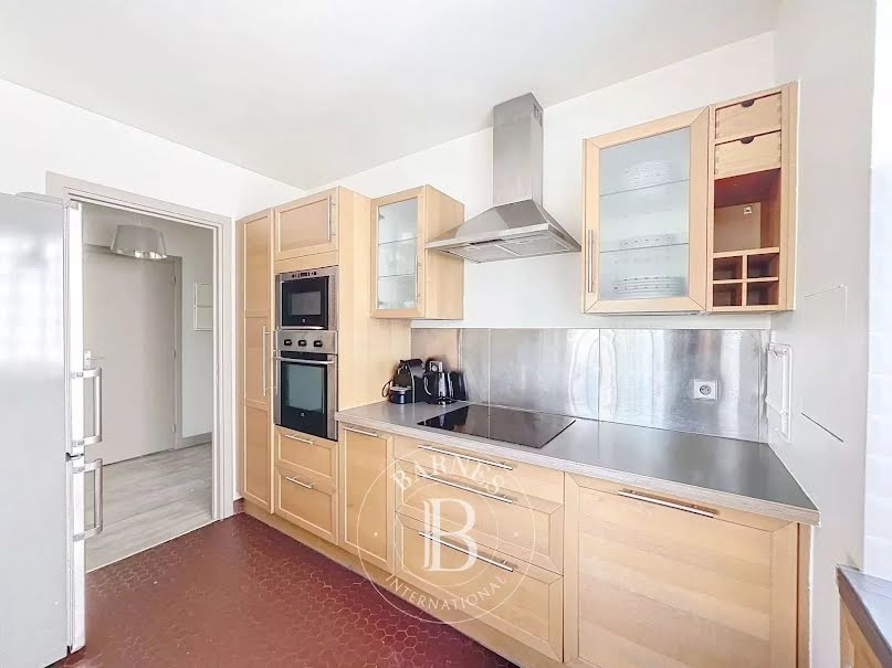 Location meublée appartement 2 pièces 51.62 m² à Neuilly-sur-Seine (92200), 1 800 €