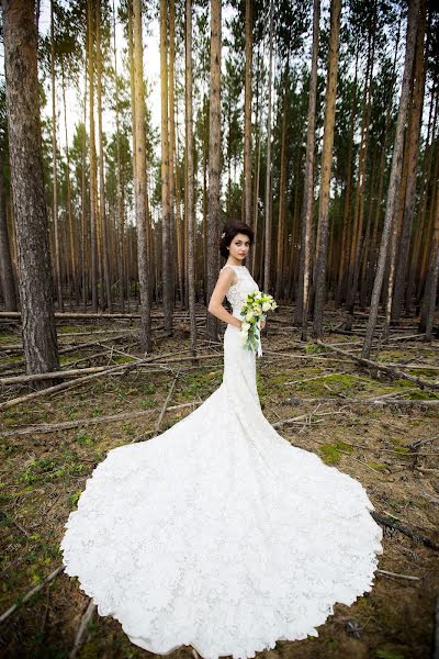 Fotógrafo de casamento Dmitriy Kiyatkin (dphoto). Foto de 20 de agosto 2016