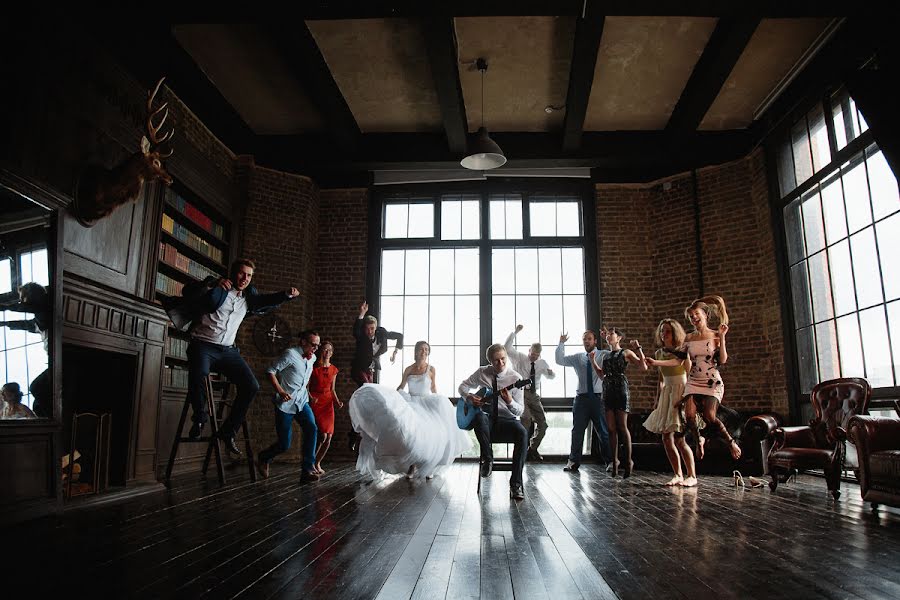 Fotógrafo de casamento Vadim Blagoveschenskiy (photoblag). Foto de 22 de abril 2016