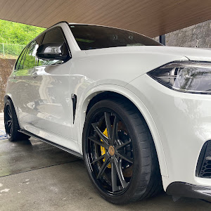 X5 xDrive 40e