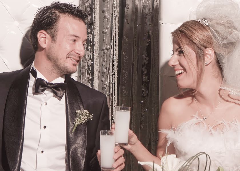 Fotografo di matrimoni Hakan Kuyumcu (hakankuyumcu). Foto del 5 gennaio 2019