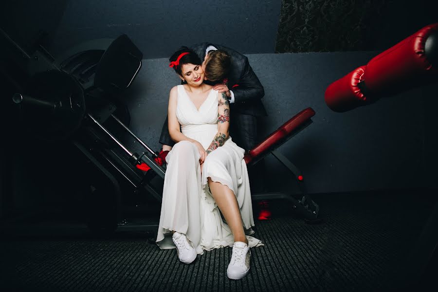 Wedding photographer Anna Kuzmina (xrustja6ka). Photo of 8 March 2019