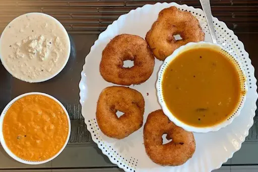 Sambar Vada [2 Vada]