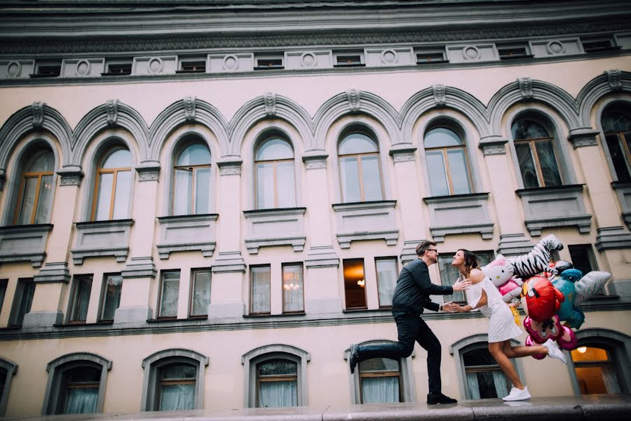 Fotografo di matrimoni Tatyana Tarasovskaya (tarasovskaya). Foto del 8 aprile 2016