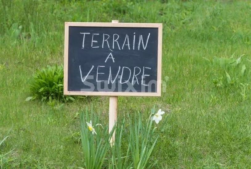  Vente Terrain à bâtir - à Lons-le-Saunier (39570) 