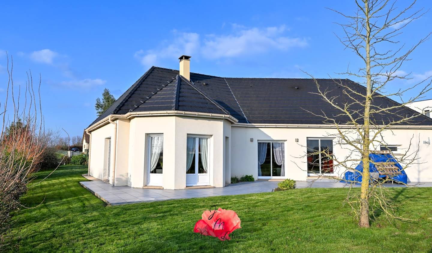 House with terrace Saint-Nicolas-de-la-Taille