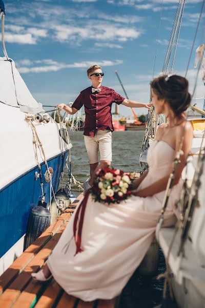 Fotógrafo de casamento Anton Nikulin (antonikulin). Foto de 30 de agosto 2017