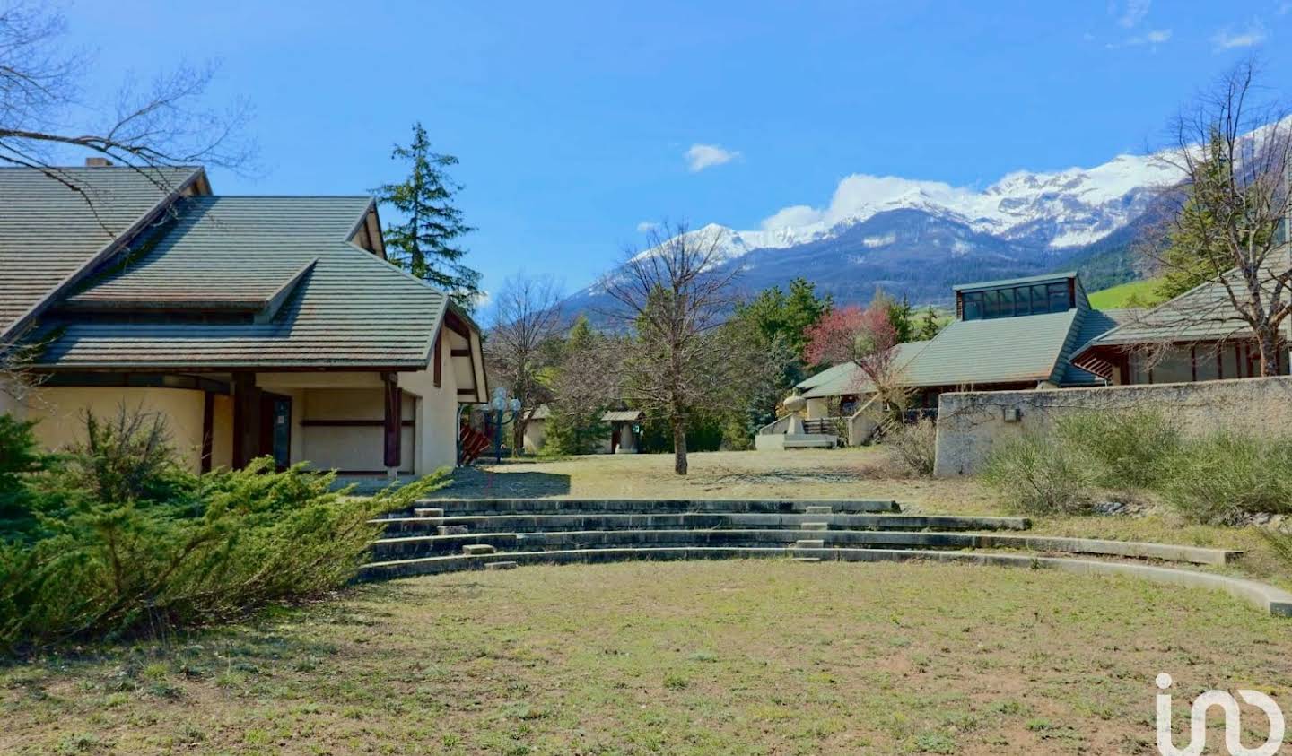 Propriété Chateauroux-les-alpes