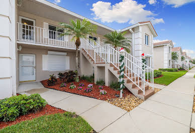 Apartment with pool 12