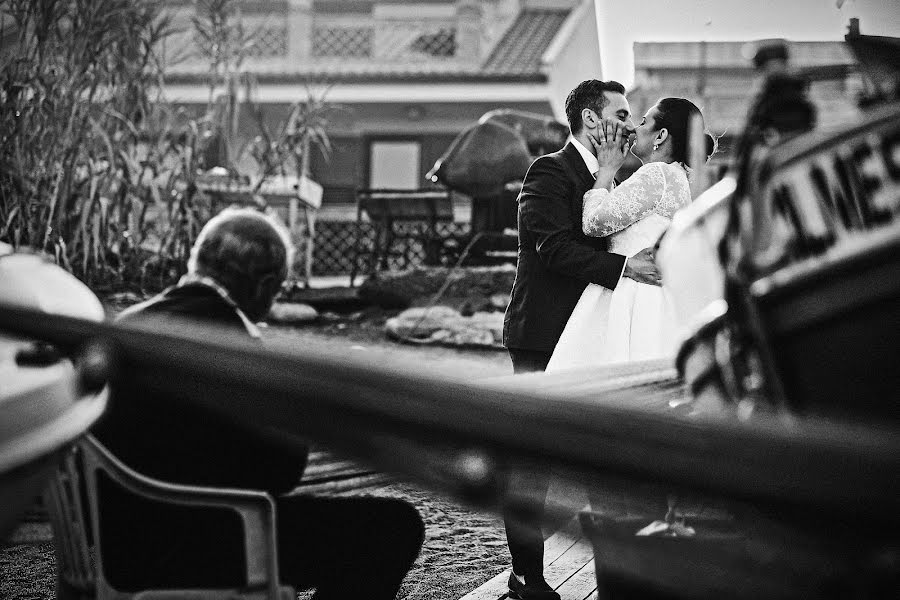 Fotografo di matrimoni Carmelo Ucchino (carmeloucchino). Foto del 5 aprile 2019