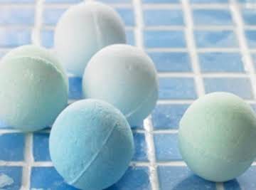 Homemade Fizzy Bath Balls