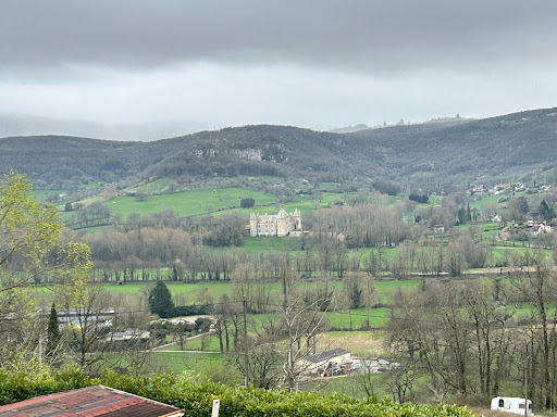 Château dans paysage vallonné verdoyant dans cette Maison de luxe à vendre à Belmont-Bretenoux (312 000 € - 168 m²)