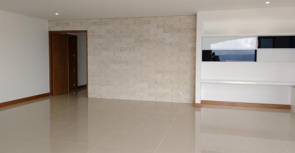 Apartamento En Venta - Altos De Cabecera, Bucaramanga