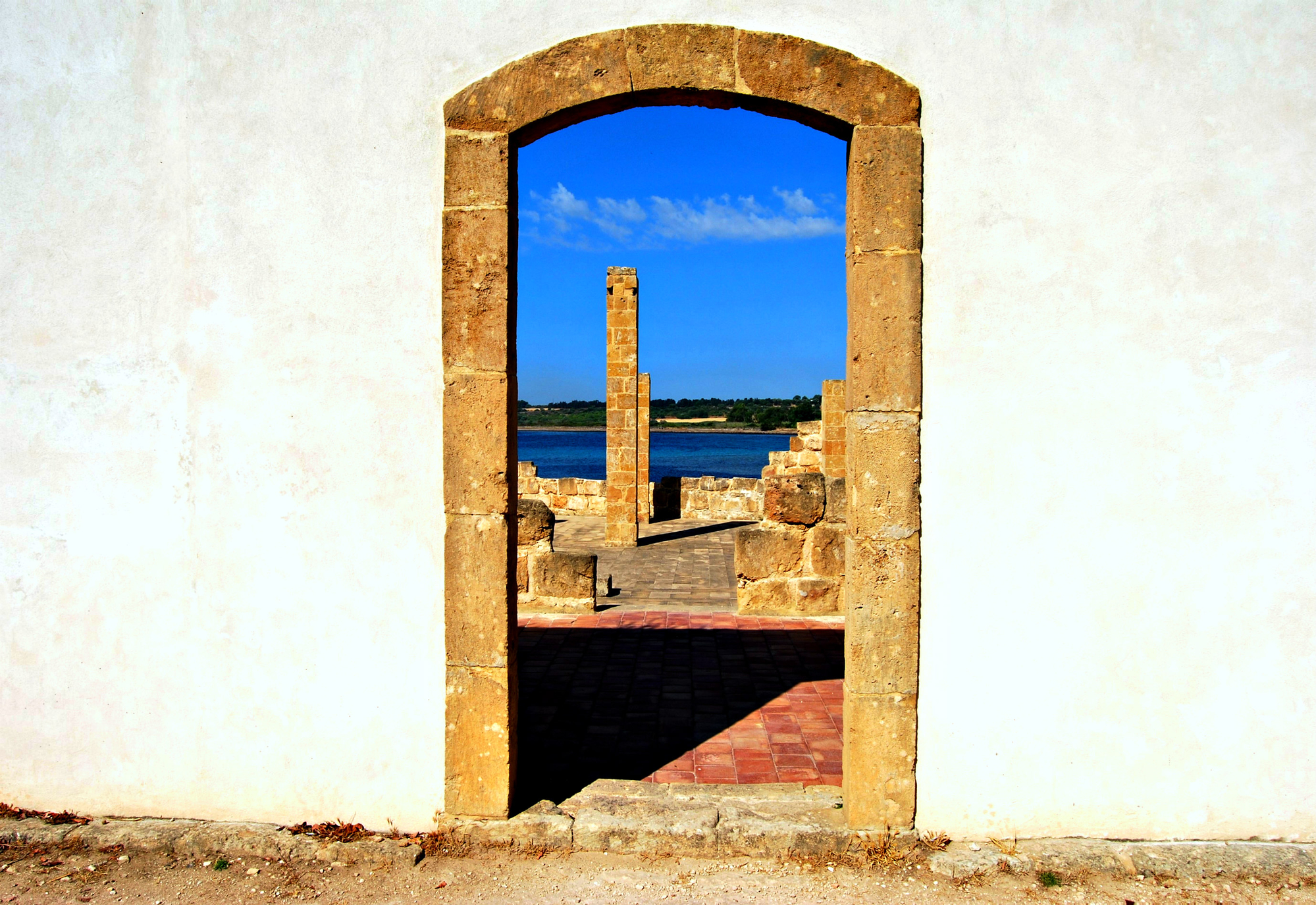 azzurro oltre la porta di logos73