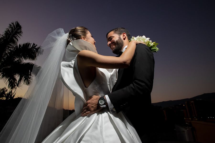 Wedding photographer Carina Rodríguez (altoenfoque). Photo of 18 December 2018