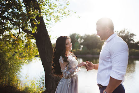 Fotografo di matrimoni Ekaterina Zubkova (katezubkova). Foto del 24 maggio 2017