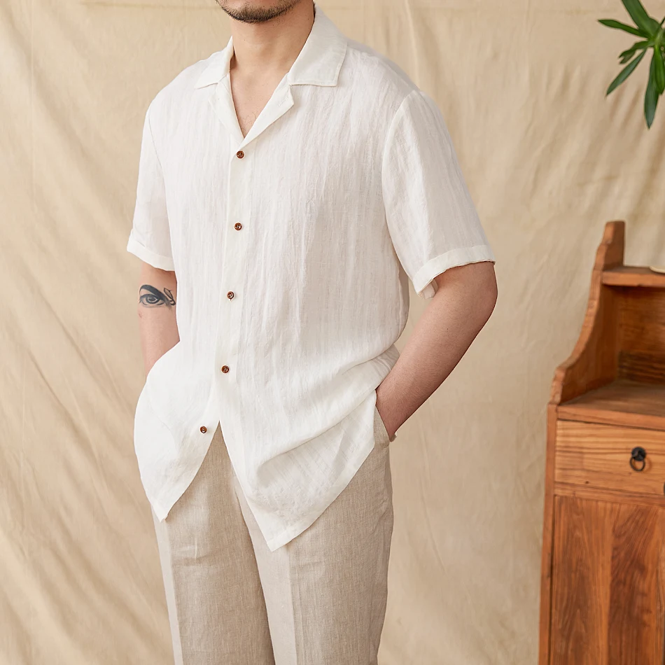 Muška Casual Elegantna Lagana Vintage Košulja, savršena za opušten i sofisticiran izgled. Udobna i moderna za svaku priliku