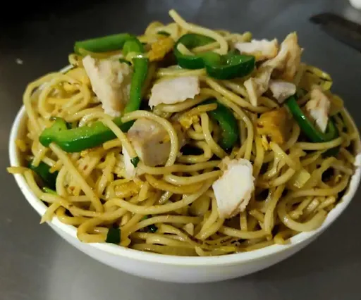 Chicken Singapuri Noodles