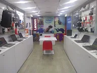 Lenovo Exclusive Store photo 3