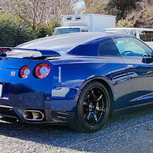 NISSAN GT-R R35