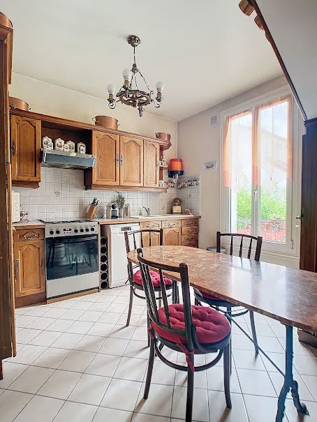 Vente maison 5 pièces 107 m² à Chelles (77500), 345 000 €