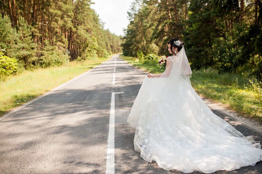 Fotografer pernikahan Olga Kharskaya (bezga767). Foto tanggal 9 Juli 2021