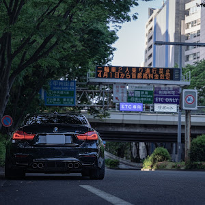 M4 クーペ F82