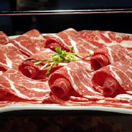 肉多多火鍋
