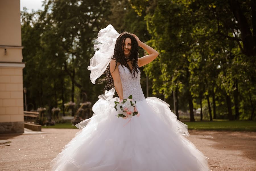 Wedding photographer Sofiya Nevskaya (sofinevskaya). Photo of 24 August 2023