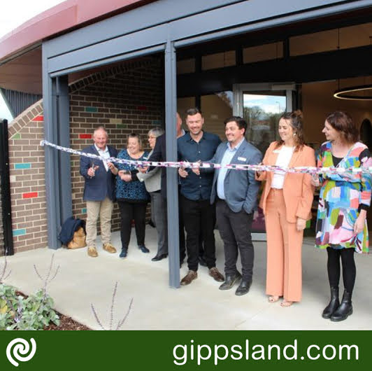 Mayor Nathan Hersey and some of our Councillors and Chief Executive Officer were joined by Katie Hall MP and Tom McIntosh MP to cut the ribbon and celebrate the new Leongatha Early Learning Centre