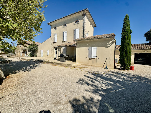 Farmhouse with garden 2