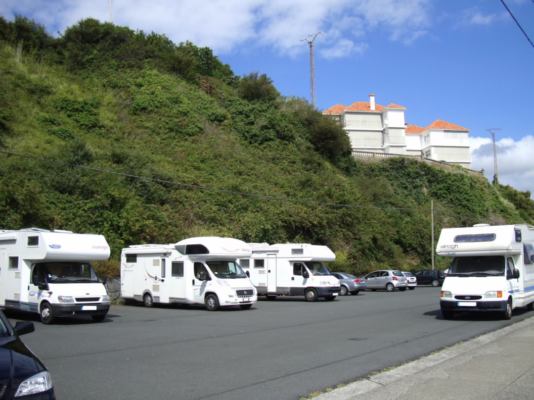 Parking Cedeira, A Coruña.jpg