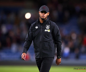 Vincent Kompany met zijn ploeg naar een uitverkocht Old Trafford met weliswaar minder toegelaten fans