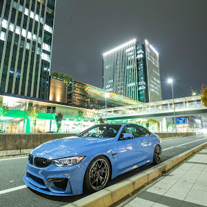 M4 クーペ F82