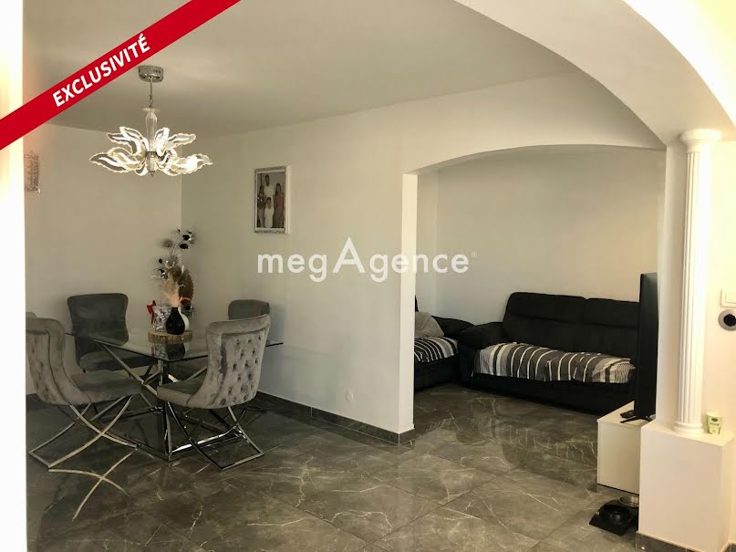 Vente appartement 5 pièces 87 m² à Marseille 15ème (13015), 130 000 €