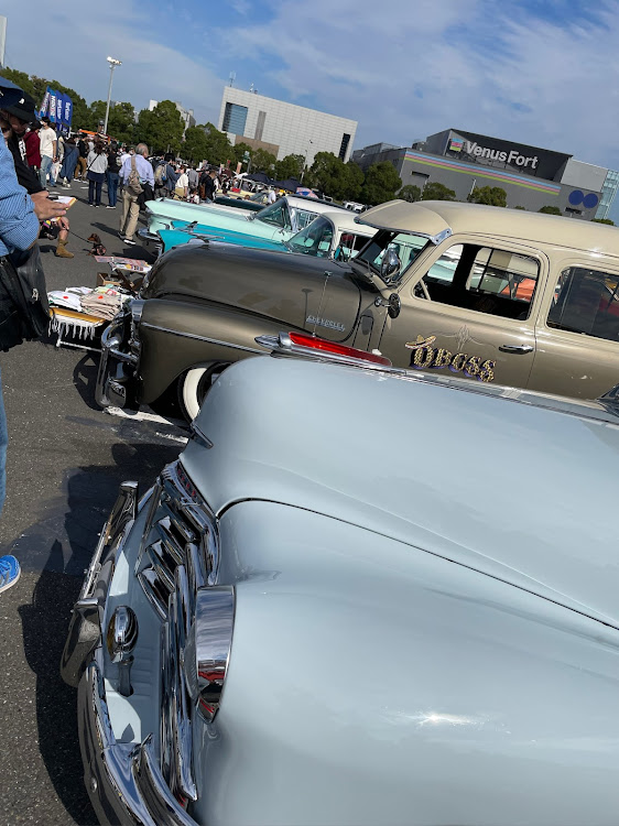 H2のアメフェス・お台場・H2AJ・ハマーH2に関するカスタム事例の投稿画像7枚目